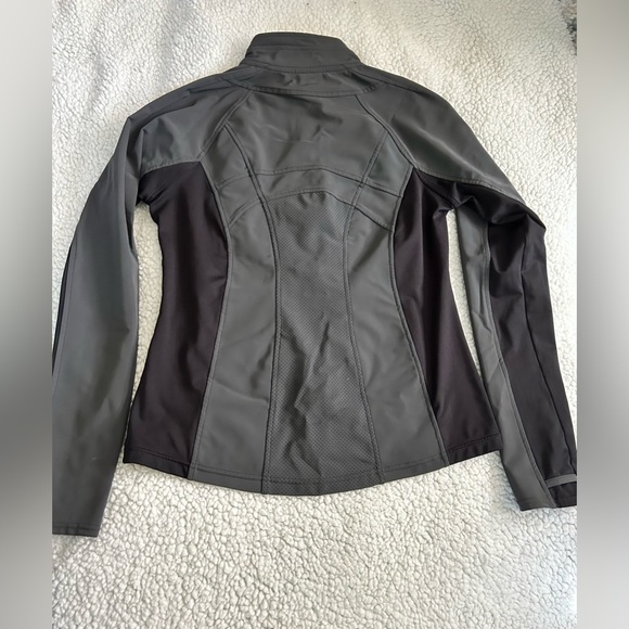 Athleta jacket - Picture 2 of 8